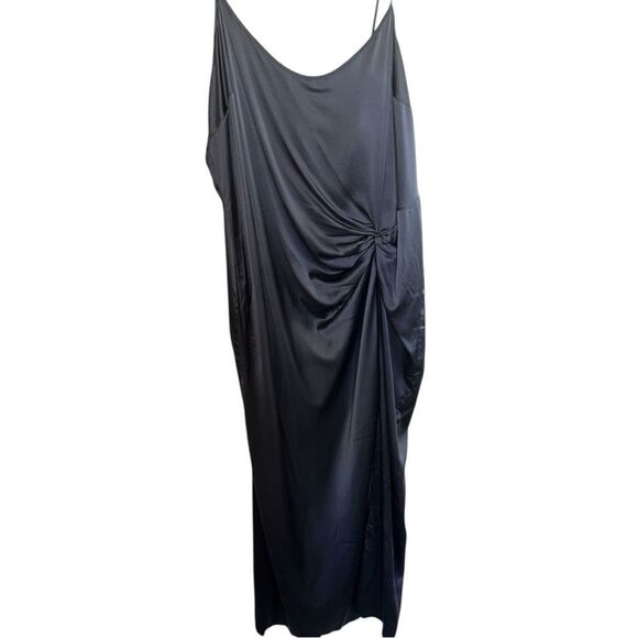 SKIMS NWT High Slit Stretch Silk Slip in Gunmetal Size 4X - Picture 5 of 8